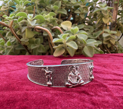 White Chimes Metal Silver Kada