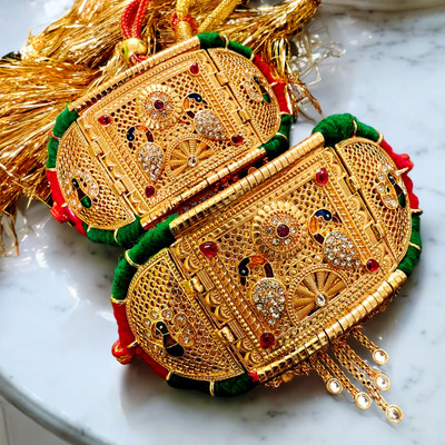 SUBARSHA Alloy Opal Gold-plated Armlet Set(Pack of 2)