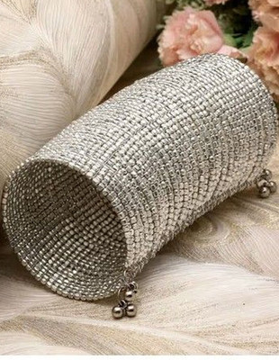 Samridhi DC Alloy Cuff