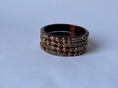 Karaavi Glass Crystal Bangle Set(Pack of 4)