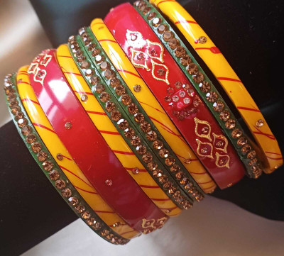 devanya crafts Lac Zircon Bangle Set(Pack of 10)