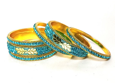 Suhana collection Metal Cubic Zirconia Gold-plated Bangle Set(Pack of 6)