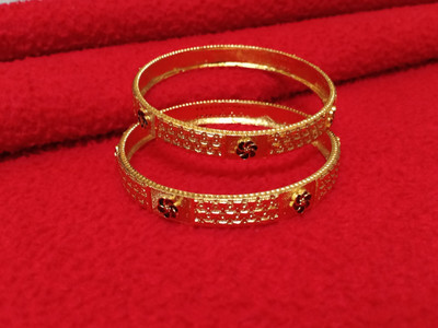 Beautylnd Brass Gold-plated Bangle Set(Pack of 2)