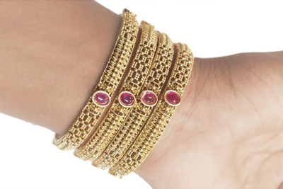 SKE Brass Ruby Gold-plated Bangle Set(Pack of 4)