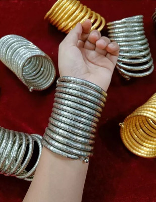 Samridhi DC Metal, Oxidised Silver, Alloy Bangle