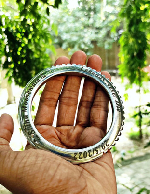 GIGGLE GOODS Stainless Steel Silver Kada