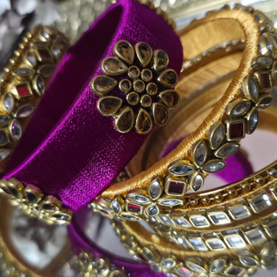Mznari Metal Pearl Bangle Set(Pack of 7)