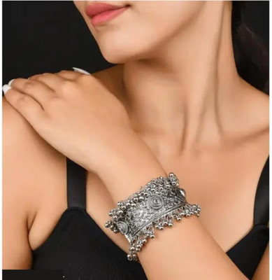 Samridhi DC Alloy Bracelet