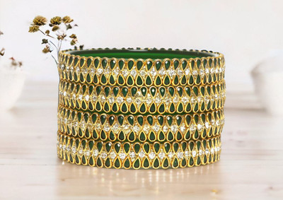 KOTTIAR CREATIONS Glass Crystal Bangle Set(Pack of 4)