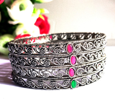 UMASHRISTORES Alloy Silver Bangle Set(Pack of 4)