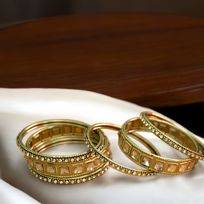 Vindaa Metal Bangle Set(Pack of 6)