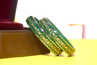 Anshi Creations Lac Bangle Set(Pack of 2)