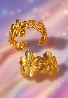 DEV VARNIKA Alloy Gold-plated Charm Bracelet(Pack of 2)