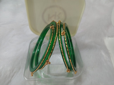 MAHARANISHA Plastic Bangle Set(Pack of 4)