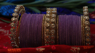 Shuhagini Glass Zircon Bangle Set(Pack of 32)