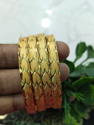 SRISAI COLLECTIONS Alloy Gold-plated Bangle Set(Pack of 4)