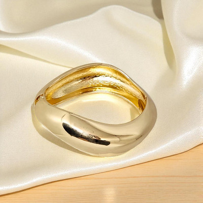 AjaraGems Stainless Steel Gold-plated Bangle