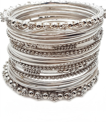 YouBella Alloy Bangle Set