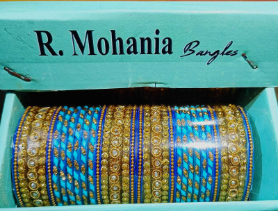 ZOJIYO Glass Beads Bangle Set