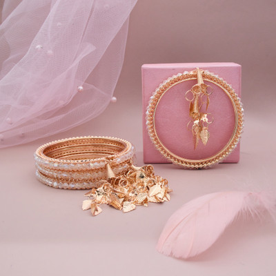 GC PREMIUM JEWELLERY Brass Crystal Gold-plated Bangle Set(Pack of 4)