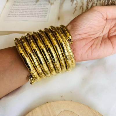 Samridhi DC Alloy Bracelet