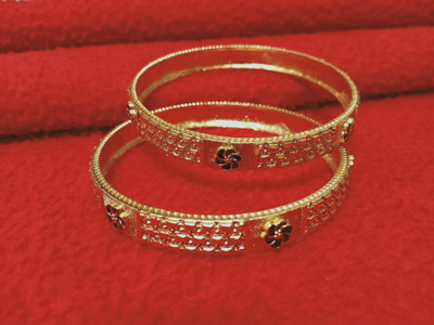 BeautyLand Brass Gold-plated Bangle Set