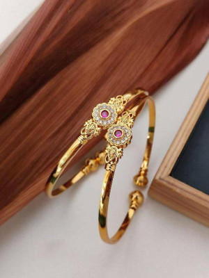 SHIVAY FASHION HUB Alloy Gold-plated Bangle Set