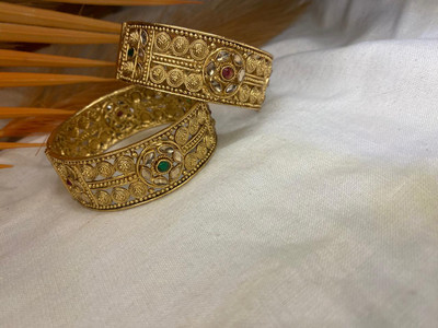 Ananya Attire Brass Beads Gold-plated Bangle Set(Pack of 2)