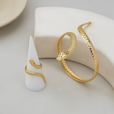 Vrindavas Metal, Alloy Gold-plated Ring Bracelet