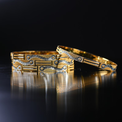 AFAST Metal Enamel Bangle Set(Pack of 4)