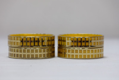 Saras Aajeevika Glass Bangle Set(Pack of 4)