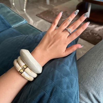 A Little Extra Resin Bangle Set(Pack of 3)