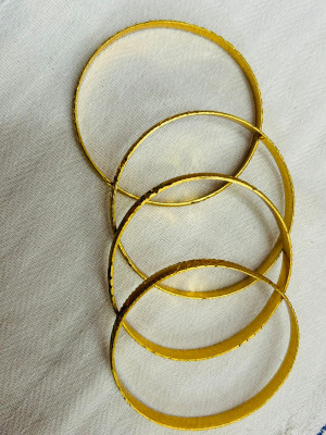 shreejee sales Metal Bangle Set(Pack of 4)