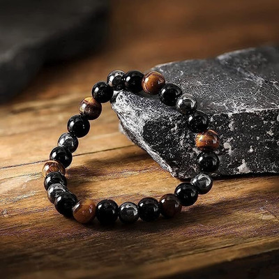 DIVINE SOUVENIRS Crystal Agate Bracelet