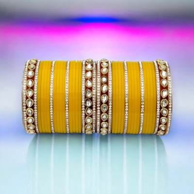 HouseOfCommon Plastic Bangle Set(Pack of 32)