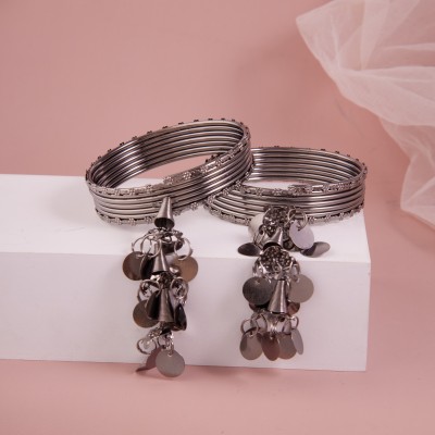 GC PREMIUM JEWELLERY Brass Crystal Black Silver Bangle Set