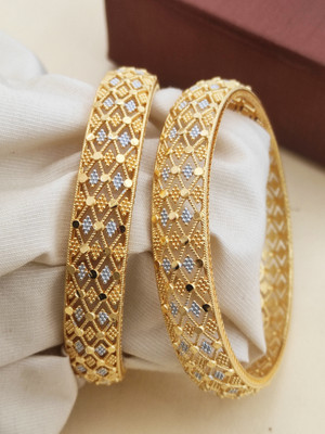 Kriva Trading Alloy Gold-plated Bangle(Pack of 2)
