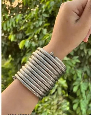 Samridhi DC Alloy Bracelet