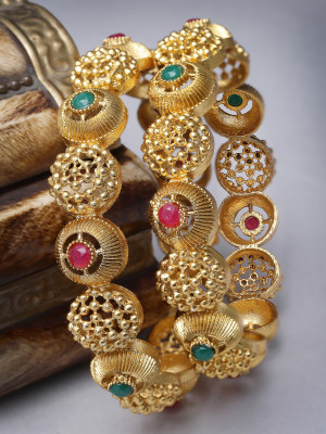 Sukkhi Alloy Gold-plated Bangle Set(Pack of 2)