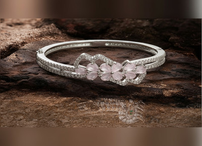 Abinisha Metal Bracelet