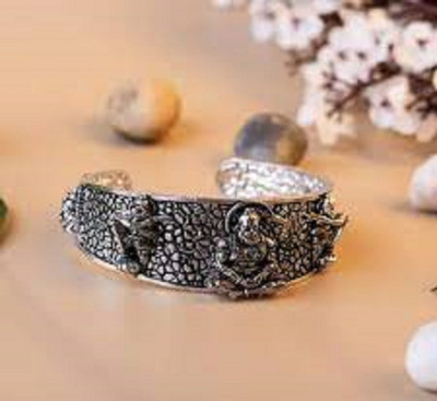 Aurra Stores Metal Kada