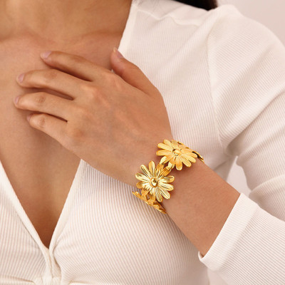 ADORNITY Stainless Steel Gold-plated Bracelet