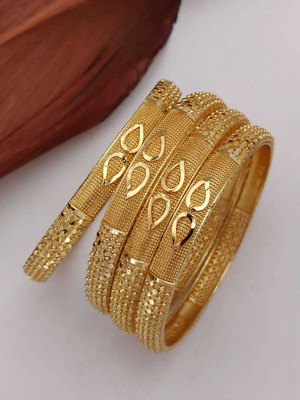GLOBALSALES Brass Beads Gold-plated Bangle Set