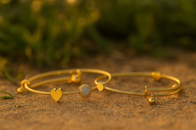 AZZURA GLANZ Alloy Beads, Crystal Gold-plated Bangle Set(Pack of 2)