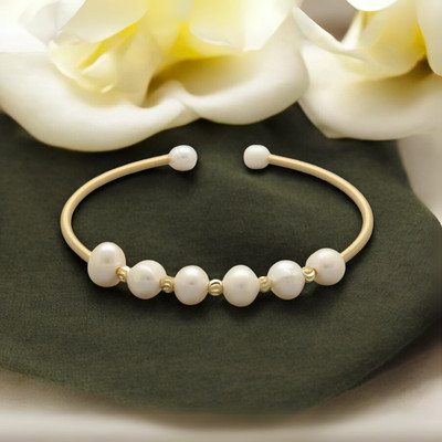 Sri Jagdamba Pearls Alloy Pearl Gold-plated Bracelet