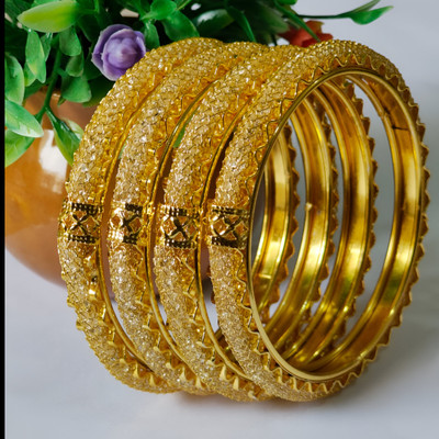 AURAVIBES Alloy Gold-plated Bangle Set(Pack of 4)