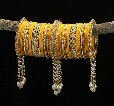 Rijoli Metal Zircon Gold-plated Bangle Set(Pack of 42)