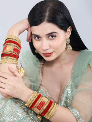 LOGIN THE WORLD AND CSC Metal Gold-plated Bangle Set