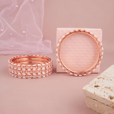 GC PREMIUM JEWELLERY Brass Gold-plated Bangle Set(Pack of 4)