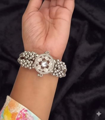 ISLANA Alloy Bangle Set(Pack of 4)